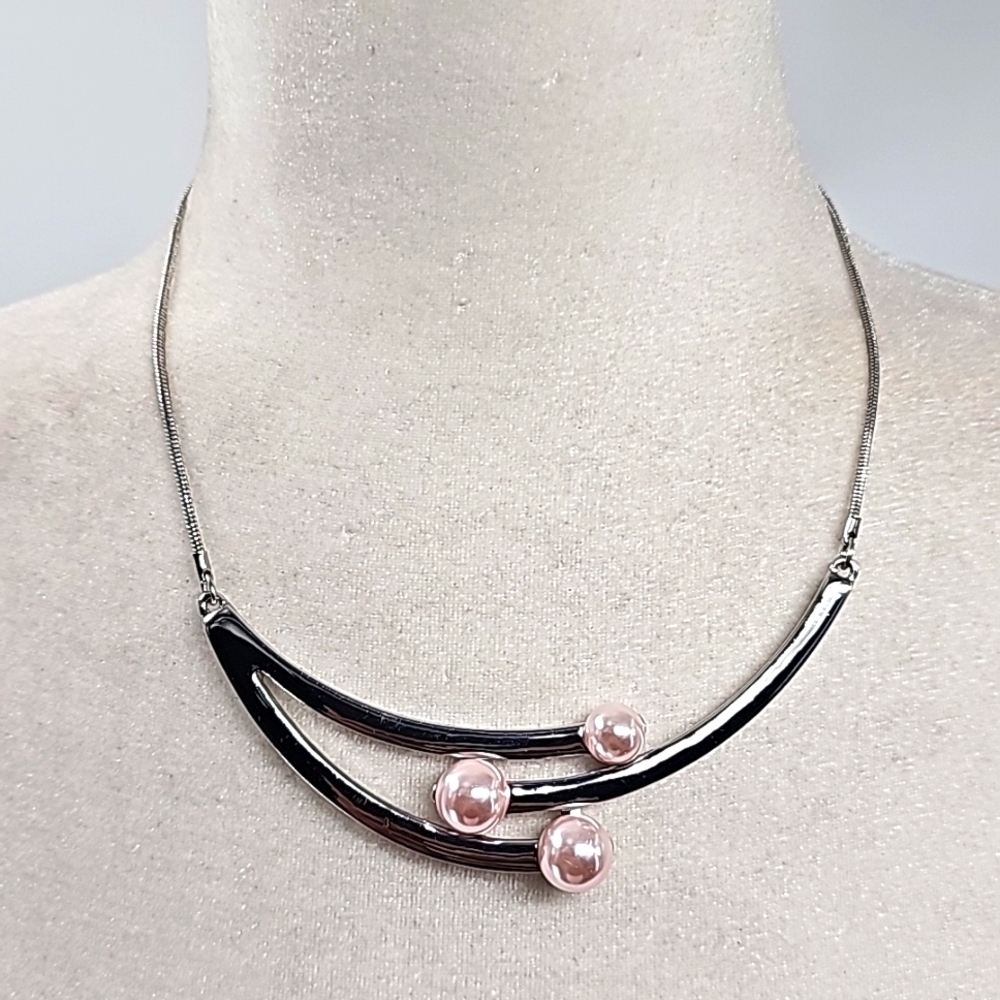 WHBM Silver-toned‎ Choker Necklace w 3 Pink Pearls Accent